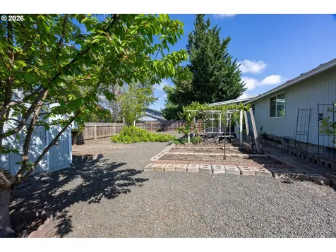 4216 Stella Street Roseburg OR 97471