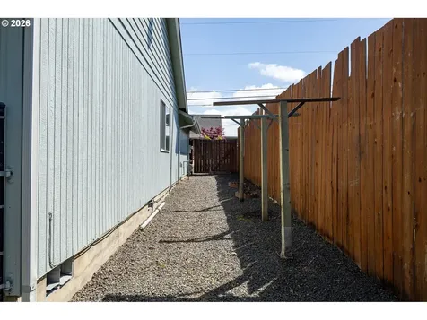 4216 Stella Street Roseburg OR 97471