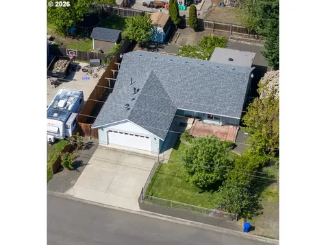 4216 Stella Street Roseburg OR 97471