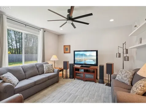 219 W Christy Court Yacolt WA 98675
