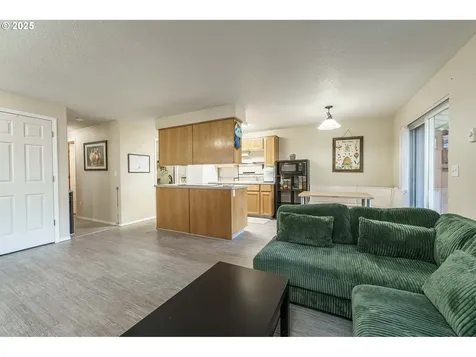 9009 NE Lewis Drive Vancouver WA 98662