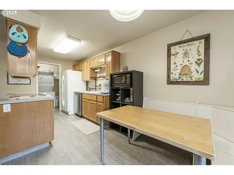 9009 NE Lewis Drive Vancouver WA 98662