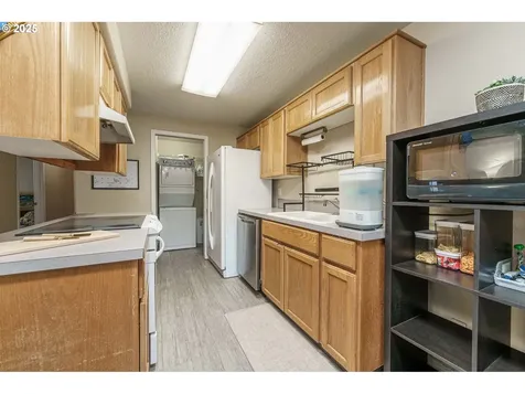 9009 NE Lewis Drive Vancouver WA 98662