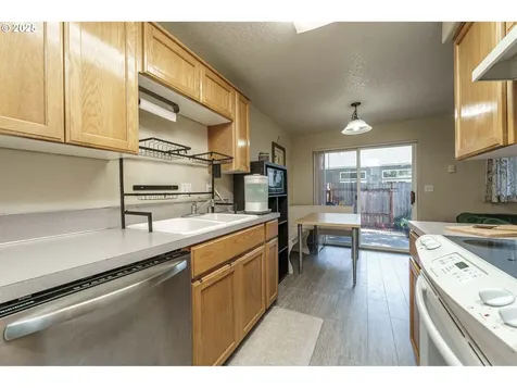 9009 NE Lewis Drive Vancouver WA 98662