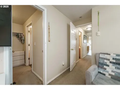 9009 NE Lewis Drive Vancouver WA 98662