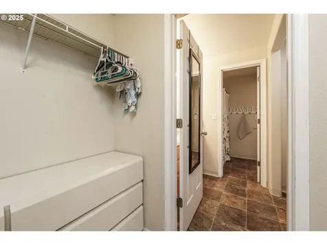 9009 NE Lewis Drive Vancouver WA 98662