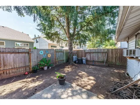 9009 NE Lewis Drive Vancouver WA 98662