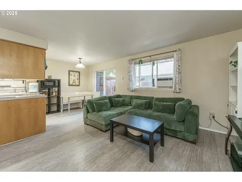 9009 NE Lewis Drive Vancouver WA 98662