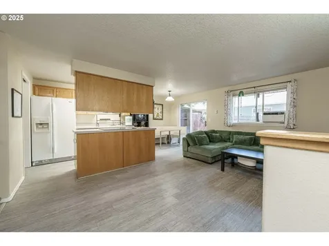 9009 NE Lewis Drive Vancouver WA 98662