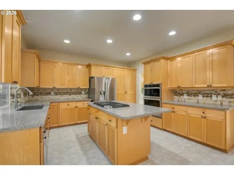 3637 NW Lansbrook Terrace Portland OR 97229
