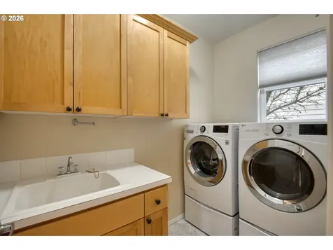 3637 NW Lansbrook Terrace Portland OR 97229