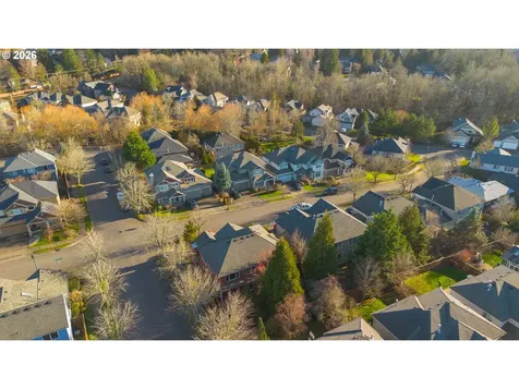 3637 NW Lansbrook Terrace Portland OR 97229