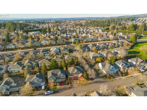 3637 NW Lansbrook Terrace Portland OR 97229