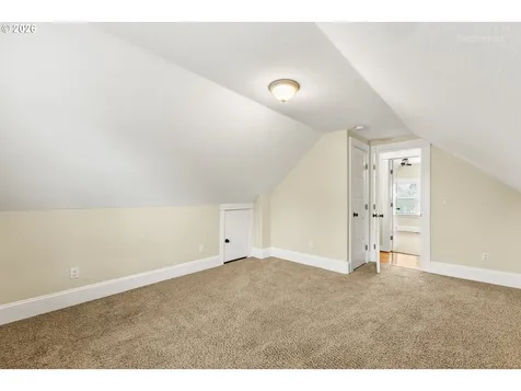 3936 NE Grand Avenue Portland OR 97212