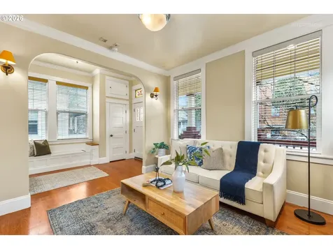 3936 NE Grand Avenue Portland OR 97212