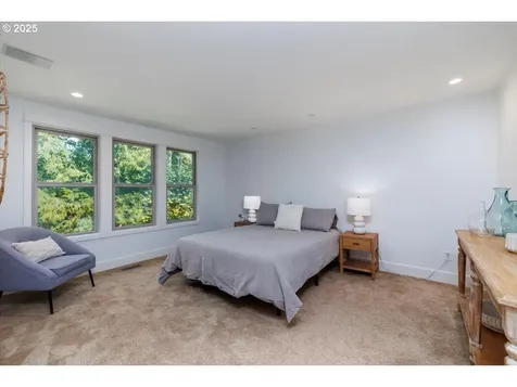 9485 SW Washington Street Portland OR 97225