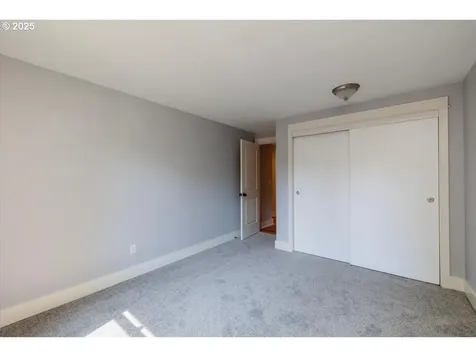 9485 SW Washington Street Portland OR 97225