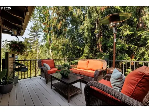 9485 SW Washington Street Portland OR 97225