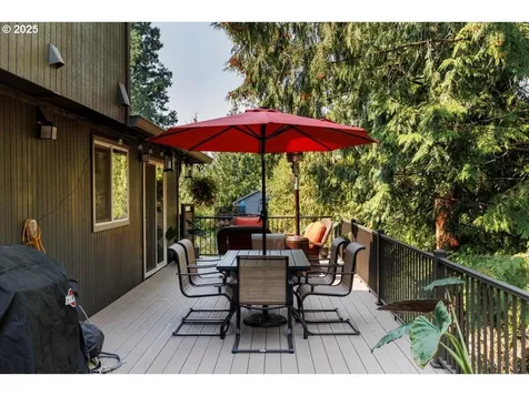 9485 SW Washington Street Portland OR 97225