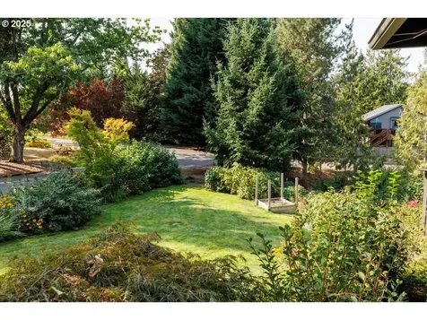 9485 SW Washington Street Portland OR 97225