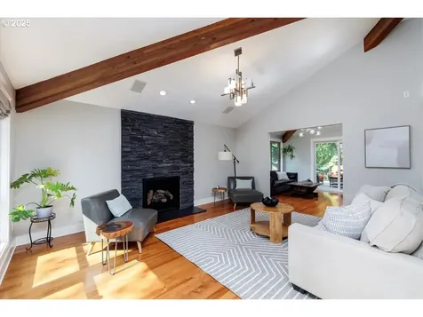 9485 SW Washington Street Portland OR 97225