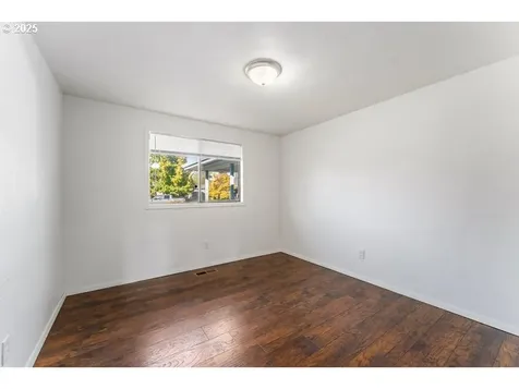 3046 Crystal Mountain Avenue Medford OR 97504