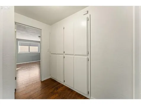 3046 Crystal Mountain Avenue Medford OR 97504