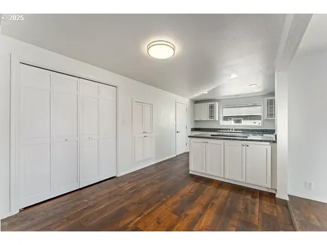 3046 Crystal Mountain Avenue Medford OR 97504