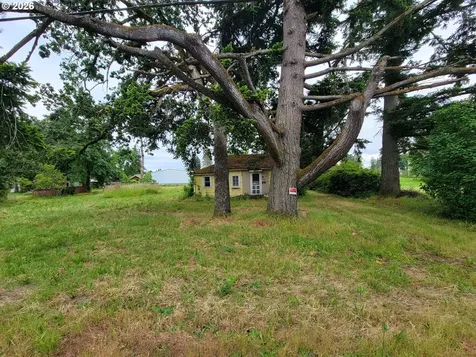 1100 E Santiam Street Stayton OR 97383