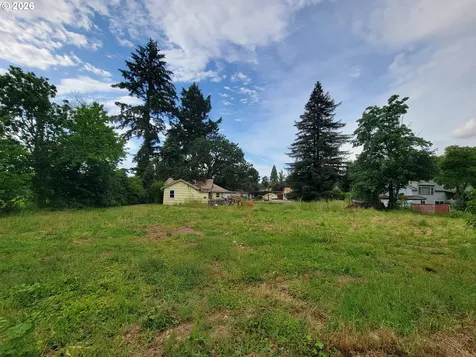 1100 E Santiam Street Stayton OR 97383