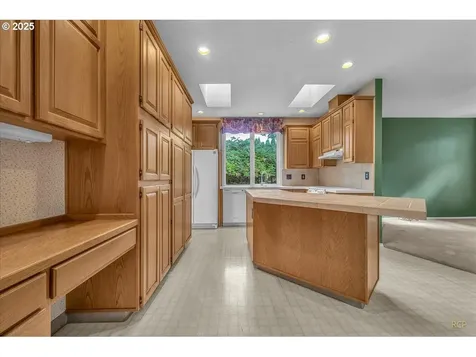 12900 SE Ott Street Clackamas OR 97015