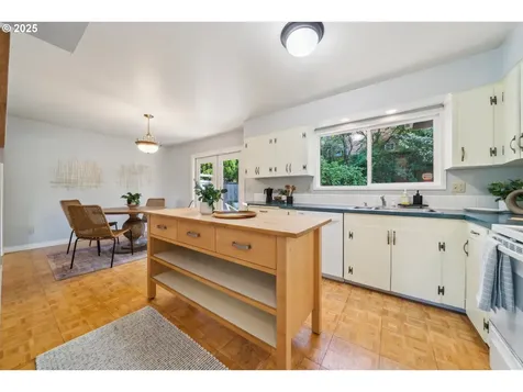 7323 SW Nevada Terrace Portland OR 97219