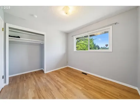 7323 SW Nevada Terrace Portland OR 97219