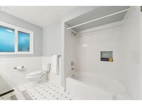 7323 SW Nevada Terrace Portland OR 97219