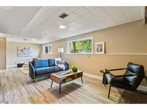 7323 SW Nevada Terrace Portland OR 97219