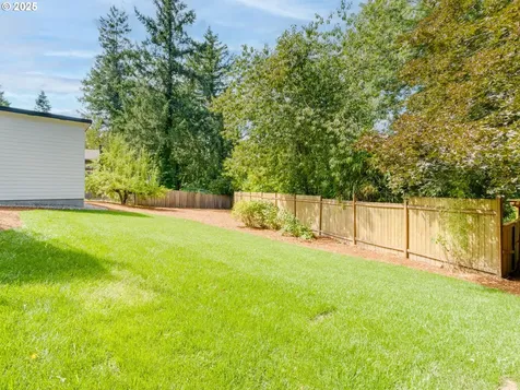 9541 SW 62nd Drive Portland OR 97219
