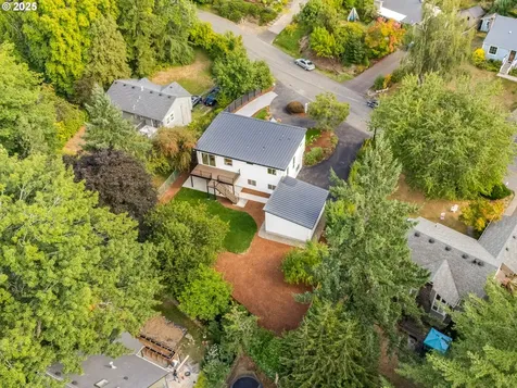 9541 SW 62nd Drive Portland OR 97219