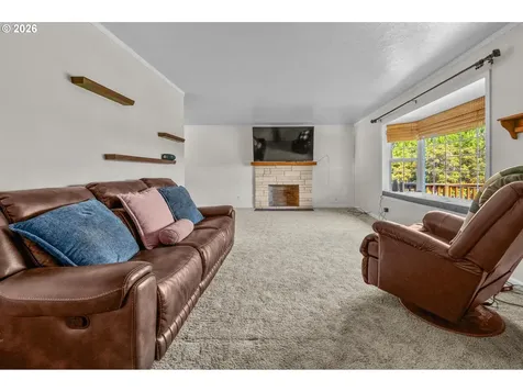 937 Janice Court Clatskanie OR 97016