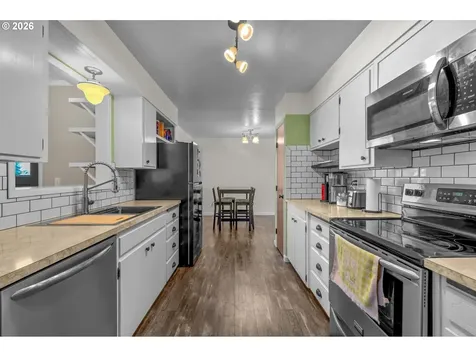 937 Janice Court Clatskanie OR 97016