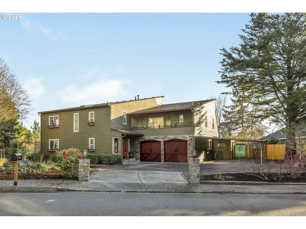 2704 Orchard Hill Lane Lake Oswego OR 97035