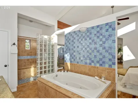 2704 Orchard Hill Lane Lake Oswego OR 97035