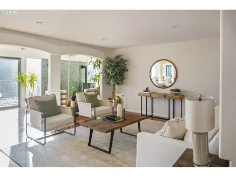 2704 Orchard Hill Lane Lake Oswego OR 97035