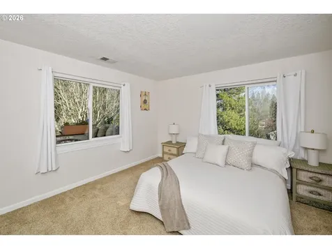 2704 Orchard Hill Lane Lake Oswego OR 97035