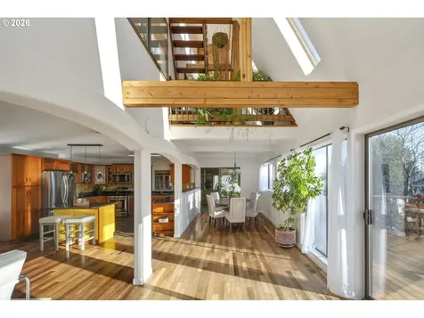 2704 Orchard Hill Lane Lake Oswego OR 97035