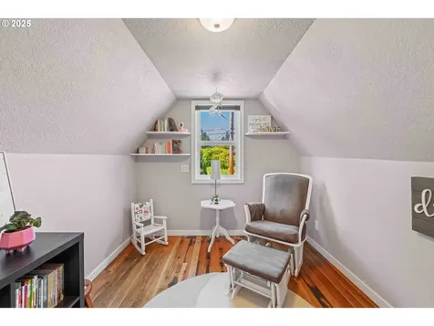 1371 Bayview Street North Bend OR 97459