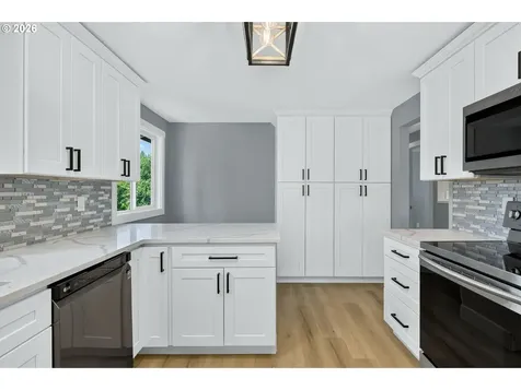 5685 SW 207th Avenue Beaverton OR 97078