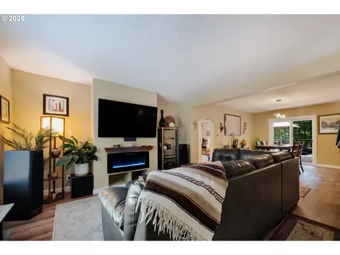 150 Rees Hill Road SE Salem OR 97306