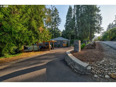 150 Rees Hill Road SE Salem OR 97306