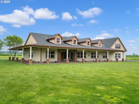 19601 Boones Ferry Road NE Hubbard OR 97032