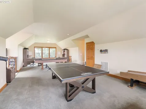 19601 Boones Ferry Road NE Hubbard OR 97032
